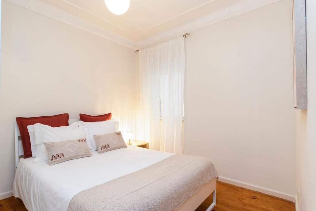 Spacious Apartment Near Saldanha Lisboa Exterior foto